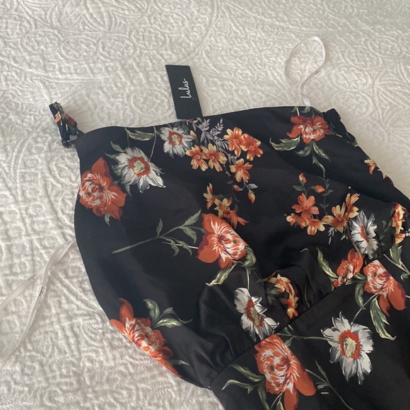 BRAND NEW LULUS DRESS - One Shoulder - Picture 2 of 2